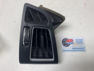 Gebruikte Luchtrooster Dashboard Ford Kuga II (DM2) 1.5 EcoBoost 16V 150 Prijs € 19,99 Margeregeling aangeboden door AP Auto's