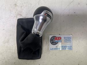 Gebruikte Versnellingspook Audi A3 Sportback (8VA/8VF) 1.8 TFSI 16V Quattro Prijs € 49,99 Margeregeling aangeboden door AP Auto's