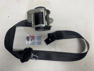 Gebruikte Veiligheidsgordel rechts-voor Audi A3 Sportback (8PA) 1.4 TFSI 16V Prijs € 64,99 Margeregeling aangeboden door AP Auto's