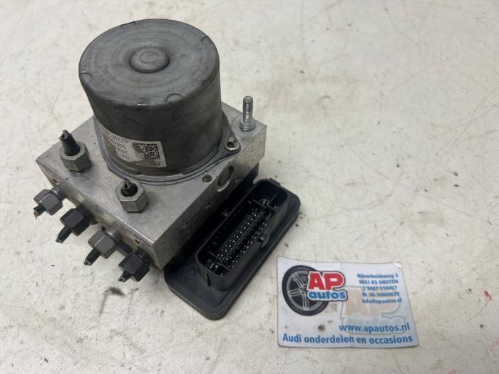 Gebruikte ABS Pomp Opel Karl 1.0 12V Prijs € 49,99 Margeregeling aangeboden door AP Auto's