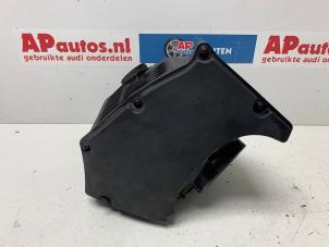 Gebruikte Luchtfilterhuis Audi A4 Avant (B9) 2.0 TDI Ultra 16V Prijs € 69,99 Margeregeling aangeboden door AP Auto's
