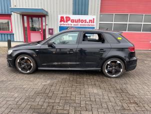 Gebruikte Deur 4Deurs links-achter Audi A3 Sportback (8VA/8VF) 1.4 TFSI ACT Ultra 16V Prijs € 599,99 Margeregeling aangeboden door AP Auto's