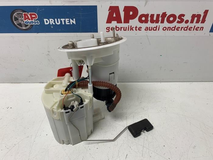 Gebruikte Tank element Pomp Audi A4 Avant (B8) 2.0 TFSI 16V Prijs € 29,99 Margeregeling aangeboden door AP Auto's