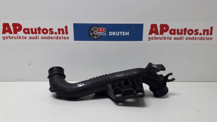 Gebruikte Intercooler Buis Audi A4 Avant (B8) 2.0 TDI 16V Prijs € 19,99 Margeregeling aangeboden door AP Auto's