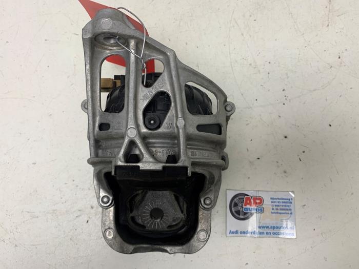 Gebruikte Motorrubber Audi A4 Avant (B9) 2.0 40 TFSI Mild Hybrid 16V Prijs € 74,99 Margeregeling aangeboden door AP Auto's