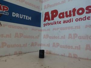 Gebruikte Schakelaar ESP Audi A2 (8Z0) 1.4 16V Prijs € 12,50 Margeregeling aangeboden door AP Autos