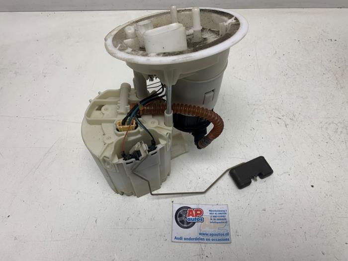 Gebruikte Tank element Pomp Audi A4 Avant (B8) 2.0 TFSI 16V Quattro Prijs € 29,99 Margeregeling aangeboden door AP Auto's