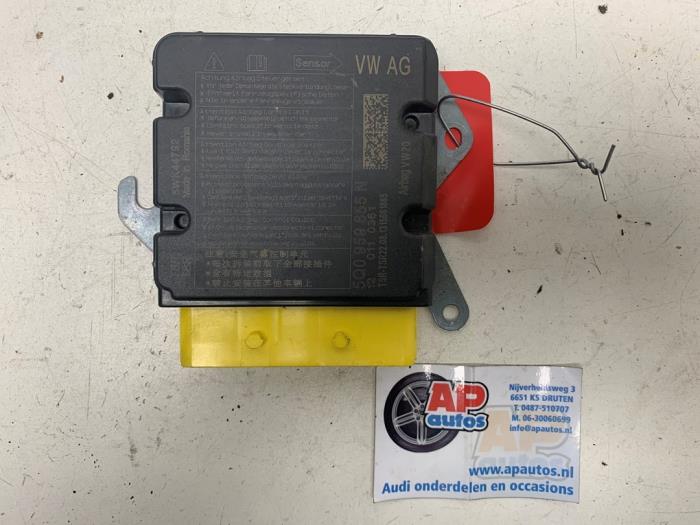 Gebruikte Airbag Module Audi A3 Sportback (8VA/8VF) 1.4 TFSI 16V Prijs € 164,99 Margeregeling aangeboden door AP Auto's