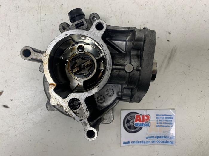 Gebruikte Vacuumpomp (Benzine) Audi A4 Avant (B8) 1.8 TFSI 16V Prijs € 49,99 Margeregeling aangeboden door AP Auto's
