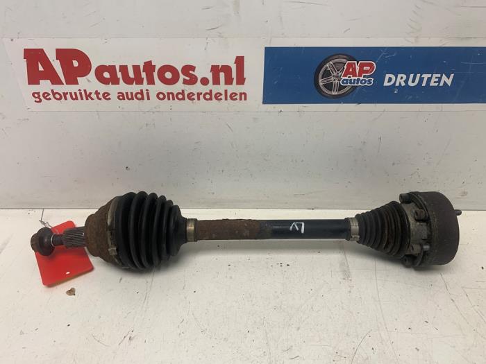 Gebruikte Steekas links-voor Audi A3 Sportback (8VA/8VF) 1.6 TDI 16V Prijs € 19,99 Margeregeling aangeboden door AP Auto's