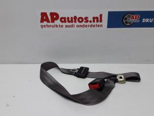 Gebruikte Veiligheidsgordel midden-achter Audi A3 (8L1) 1.6 Prijs € 35,00 Margeregeling aangeboden door AP Autos