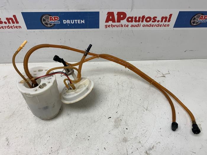 Gebruikte Tank element Pomp Audi Q7 (4LB) 4.2 FSI V8 32V Prijs € 74,99 Margeregeling aangeboden door AP Auto's