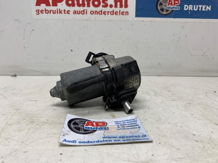 Gebruikte Vacuumpomp Rembekrachtiging Audi Q7 (4LB) 4.2 FSI V8 32V Prijs € 49,99 Margeregeling aangeboden door AP Auto's