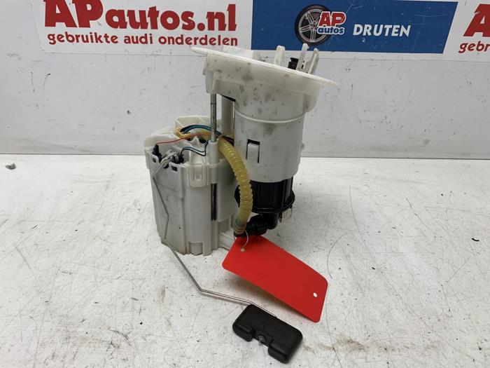 Gebruikte Tank element Pomp Audi S4 Avant (B8) S4 3.0 TFSI V6 24V Prijs € 29,99 Margeregeling aangeboden door AP Auto's