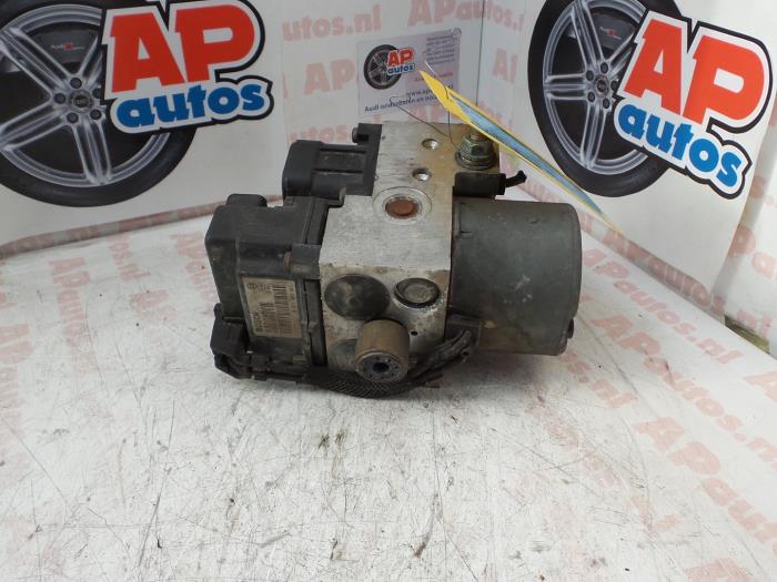 Gebruikte ABS Pomp Audi A4 Avant (B5) 1.9 TDI Prijs € 24,99 Margeregeling aangeboden door AP Auto's
