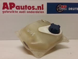 Gebruikte Koelvloeistof Reservoir Audi 100 (C4) 2.8 E Prijs € 15,00 Margeregeling aangeboden door AP Autos