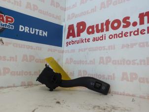 Gebruikte Ruitenwis Schakelaar Audi A4 (B6) 2.0 FSI 16V Prijs € 35,00 Margeregeling aangeboden door AP Autos