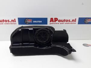 Gebruikte Subwoofer Audi A6 Avant (C5) 2.5 TDI V6 24V Prijs € 39,99 Margeregeling aangeboden door AP Autos