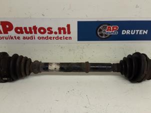 Gebruikte Aandrijfas rechts-voor Audi 80 (B4) 1.6 E/S Prijs € 24,99 Margeregeling aangeboden door AP Autos
