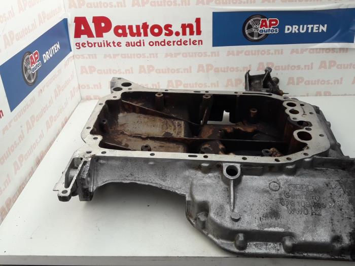 Gebruikte Carterpan Audi A8 (D2) 2.8 V6 Quattro Prijs € 35,00 Margeregeling aangeboden door AP Auto's