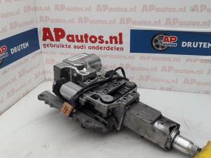 Gebruikte Stuurkolom Huis Audi A8 (D3) 3.7 V8 40V Quattro Prijs € 19,99 Margeregeling aangeboden door AP Autos