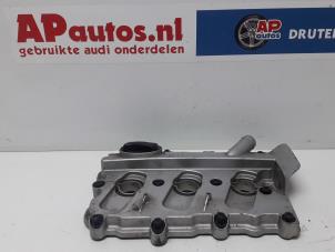 Gebruikte Kleppendeksel Audi A6 (C6) 3.2 V6 24V FSI Prijs € 24,99 Margeregeling aangeboden door AP Autos