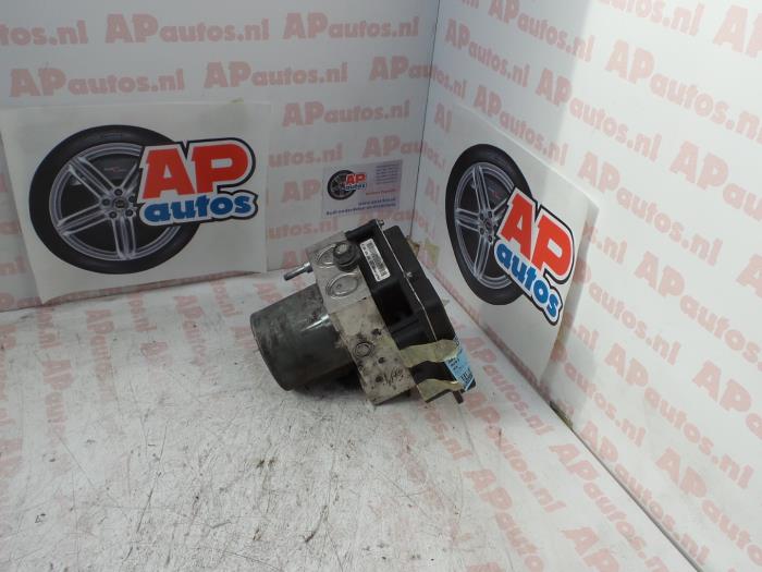 Gebruikte ABS Pomp Audi A4 (B7) 1.9 TDI Prijs € 29,99 Margeregeling aangeboden door AP Auto's