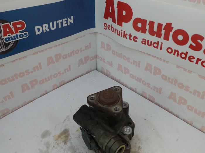 Gebruikte Pomp Servo Audi A4 Avant (B5) 1.6 Prijs € 24,99 Margeregeling aangeboden door AP Auto's