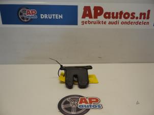 Gebruikte Achterklep Slotmechaniek Audi A4 (B5) 2.6 E V6 Prijs € 14,99 Margeregeling aangeboden door AP Autos