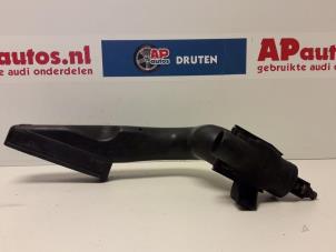 Gebruikte Aanzuigslang Lucht Audi A2 (8Z0) 1.4 16V Prijs € 20,00 Margeregeling aangeboden door AP Autos
