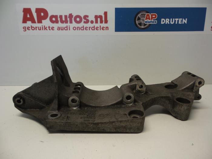 Gebruikte Dynamosteun onder Audi A3 (8L1) 1.8 20V Prijs € 19,99 Margeregeling aangeboden door AP Auto's