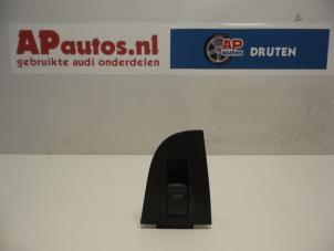 Gebruikte Ruit schakelaar elektrisch Audi A6 Avant Quattro (C5) 2.5 TDI V6 24V Prijs € 19,99 Margeregeling aangeboden door AP Autos