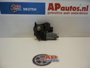 Gebruikte Raammotor Portier Audi A4 Avant (B5) 1.6 Prijs € 19,99 Margeregeling aangeboden door AP Autos