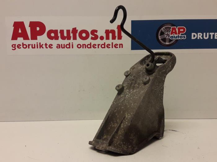 Gebruikte Motorrubber Audi 100 (C4) 2.3 E 5E Prijs € 19,99 Margeregeling aangeboden door AP Auto's