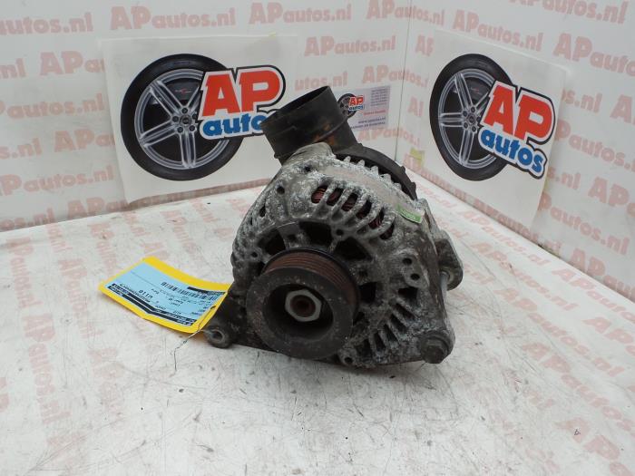 Gebruikte Dynamo Audi 100 (C4) 2.8 E Prijs € 34,99 Margeregeling aangeboden door AP Auto's