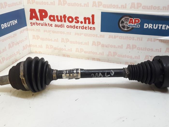 Gebruikte Steekas links-voor Audi A3 (8L1) 1.8 20V Prijs € 24,99 Margeregeling aangeboden door AP Auto's