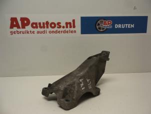 Gebruikte Motorrubber Audi A4 (B6) 2.0 20V Prijs € 19,99 Margeregeling aangeboden door AP Auto's