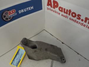 Gebruikte Motorsteun Audi A4 Avant (B5) 1.6 Prijs € 19,99 Margeregeling aangeboden door AP Auto's