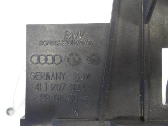 Diversen van een Audi Q7 (4LB) 4.2 FSI V8 32V 2006