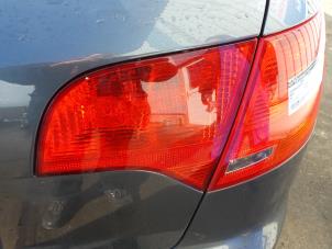 Gebruikte Achterlicht rechts Audi A4 Avant (B7) 2.0 20V Prijs € 19,99 Margeregeling aangeboden door AP Autos