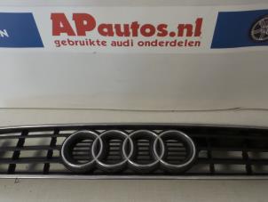 Gebruikte Grille Audi A3 (8L1) 1.9 TDI 90 Prijs € 35,00 Margeregeling aangeboden door AP Autos