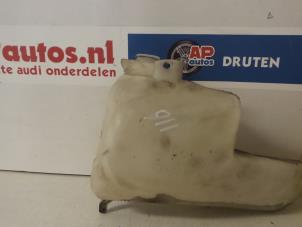Gebruikte Ruitensproeiertank voor Audi 80 (B3) 1.8 i Prijs € 15,00 Margeregeling aangeboden door AP Autos