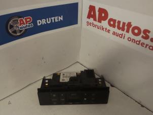 Gebruikte Bedieningspaneel Airco Audi A4 Avant (B5) 1.9 TDI Prijs € 45,00 Margeregeling aangeboden door AP Autos