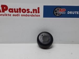 Gebruikte Poelie Waterpomp Audi A6 Prijs op aanvraag aangeboden door AP Autos