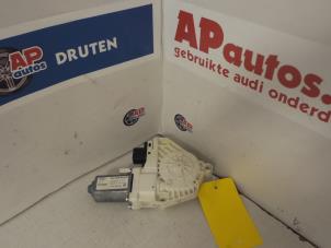 Gebruikte Portierruitmotor Audi Q7 (4LB) 4.2 FSI V8 32V Prijs € 19,99 Margeregeling aangeboden door AP Autos