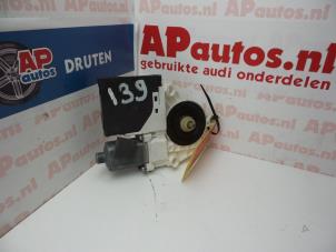 Gebruikte Portierruitmotor Audi A3 (8P1) 1.9 TDI Prijs € 19,99 Margeregeling aangeboden door AP Autos