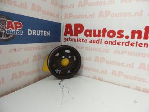 Gebruikte Servo Pomp Poelie Audi A3 (8L1) 1.9 TDI 90 Prijs € 15,00 Margeregeling aangeboden door AP Autos