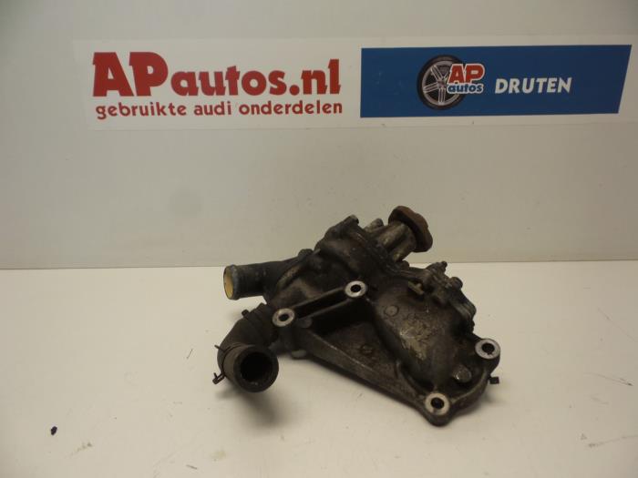 Gebruikte Waterpomp Audi A4 Avant (B5) 1.8 20V Turbo Prijs € 35,00 Margeregeling aangeboden door AP Auto's