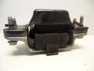 Motorsteun van een Audi A3 (8P1) 2.0 16V FSI 2006