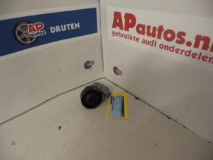 Gebruikte Spanrol Multiriem Audi A3 Limousine (8VS/8VM) 1.4 TFSI 16V Prijs € 14,99 Margeregeling aangeboden door AP Auto's